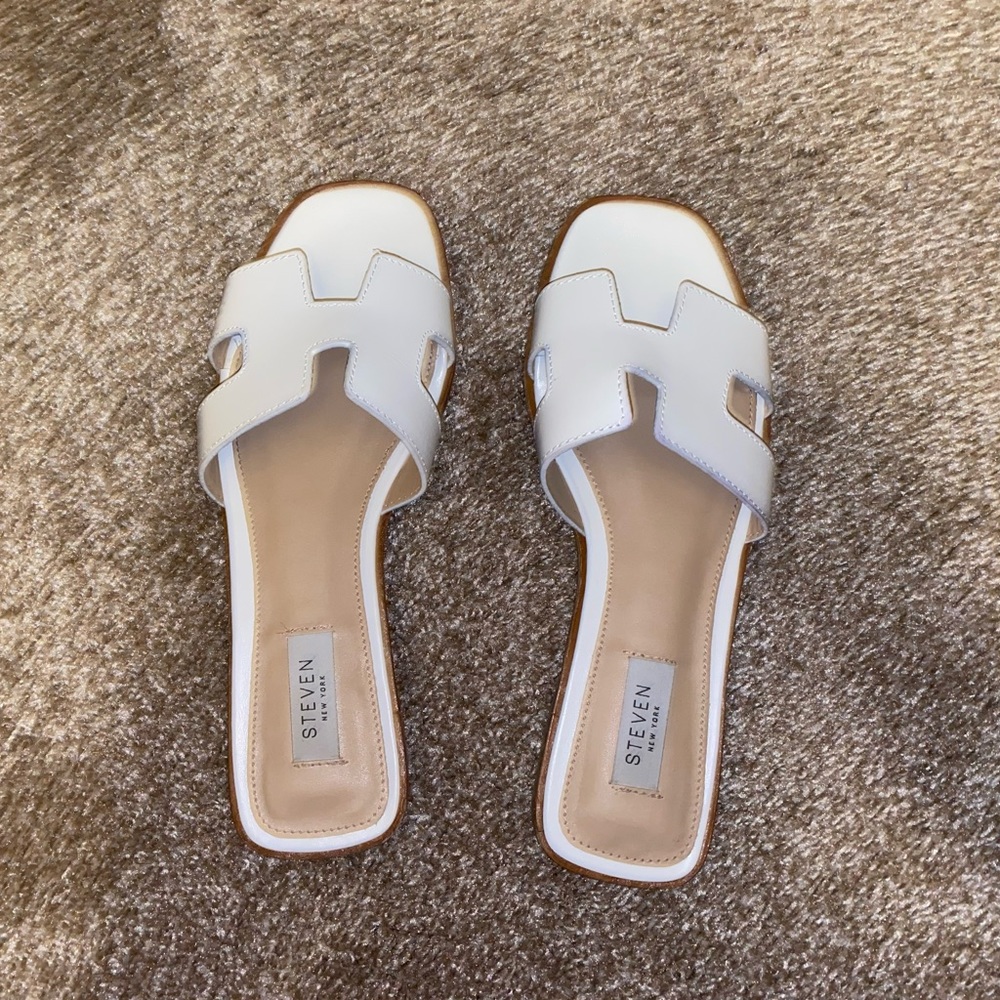 Steve Madden Hadyn White Leather Sandal